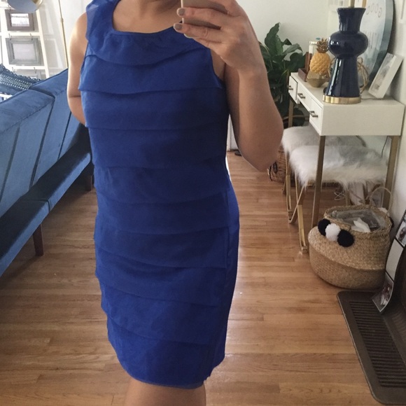 Dress - Picture 3 of 6